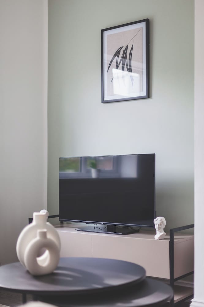 The Cricklewood Apartment