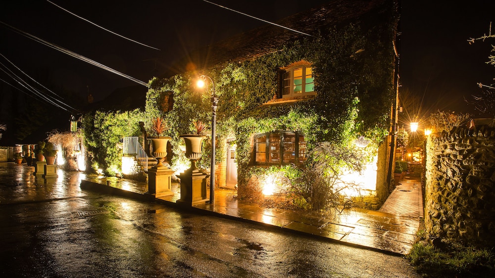 Oxford Vacations - Crazy Bear Hotel-Stadhampton - Property Image 1