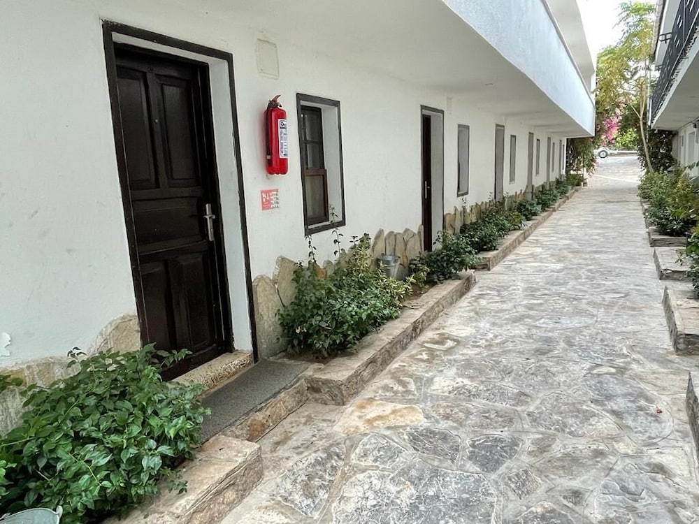 Vardar Motel