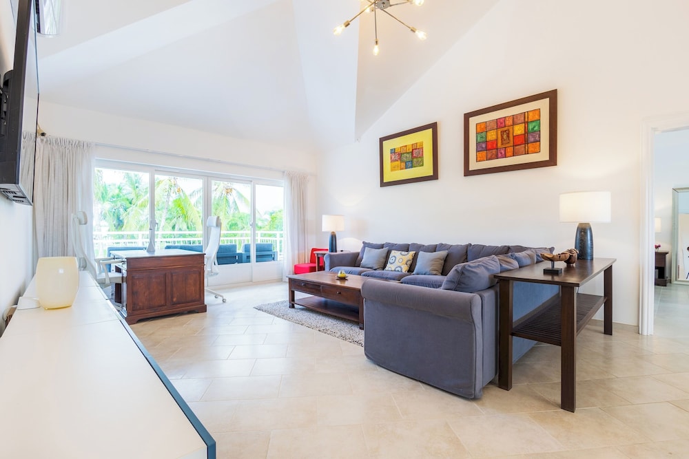 Villa Buganvilla 252 - 4BR Pool Jacuzzi Golf