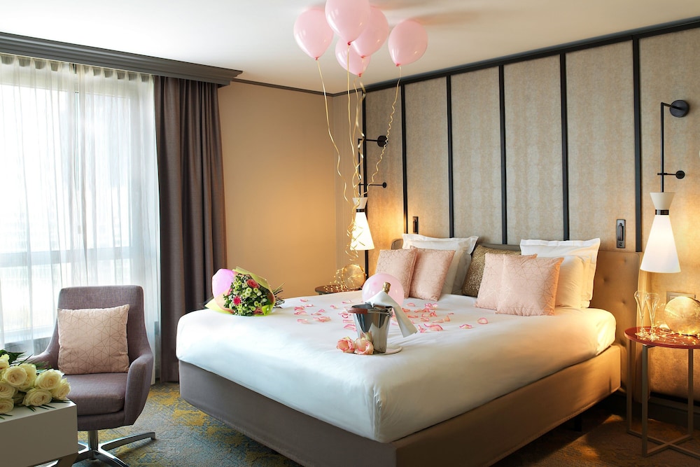 Puteaux Vacations - Renaissance Paris La Defense Hotel - Property Image 84
