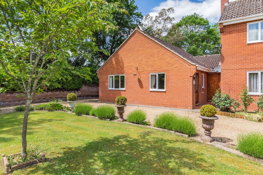 Bury St Edmunds Vacations - Berries - Property Image 1