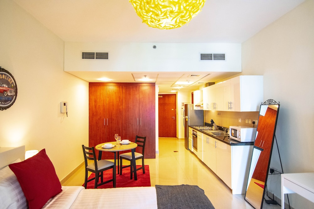 Lux BnB Park Towers Stylsih Studio