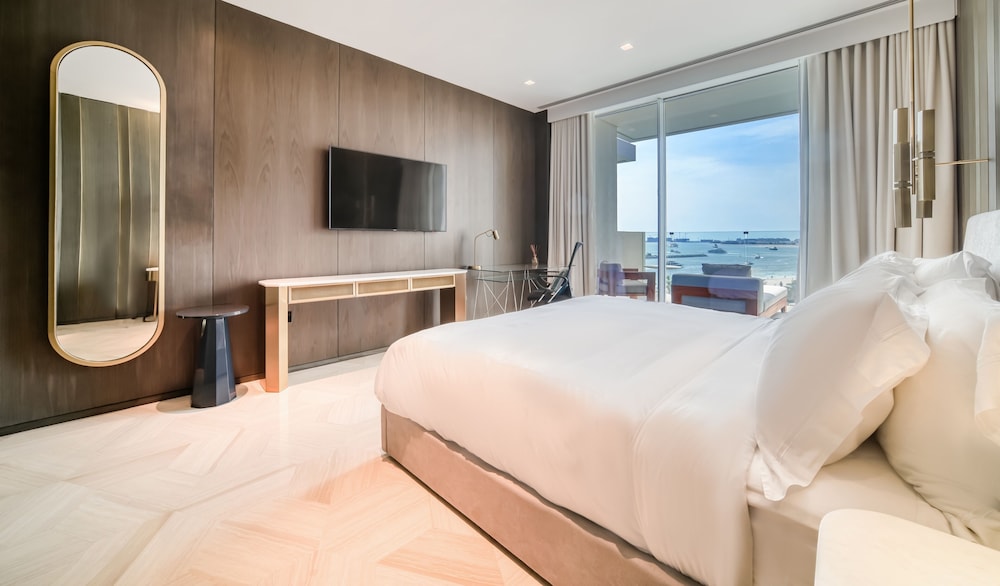 Five Palm Jumeirah Residences -Mint Stay