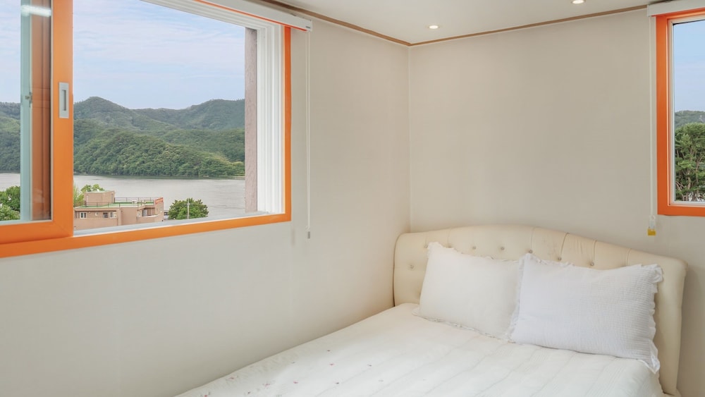 Gapyeong The Hue Spa Pension