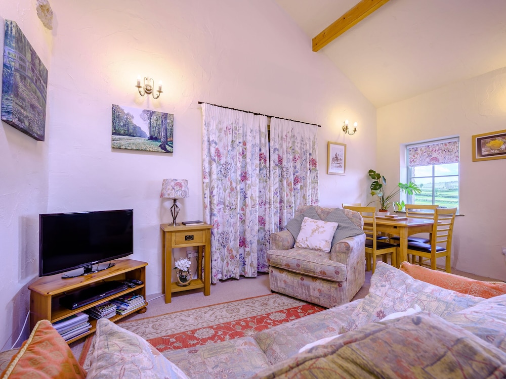 Pickle Cottage view 3