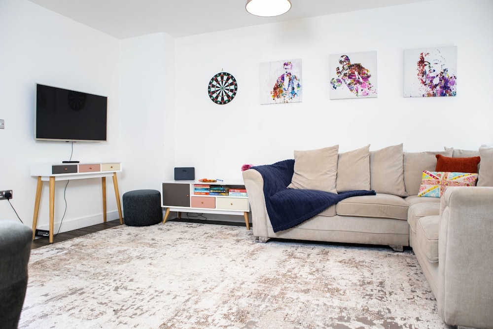 Etihad Blissful Retreat-3 Bedroom Haven