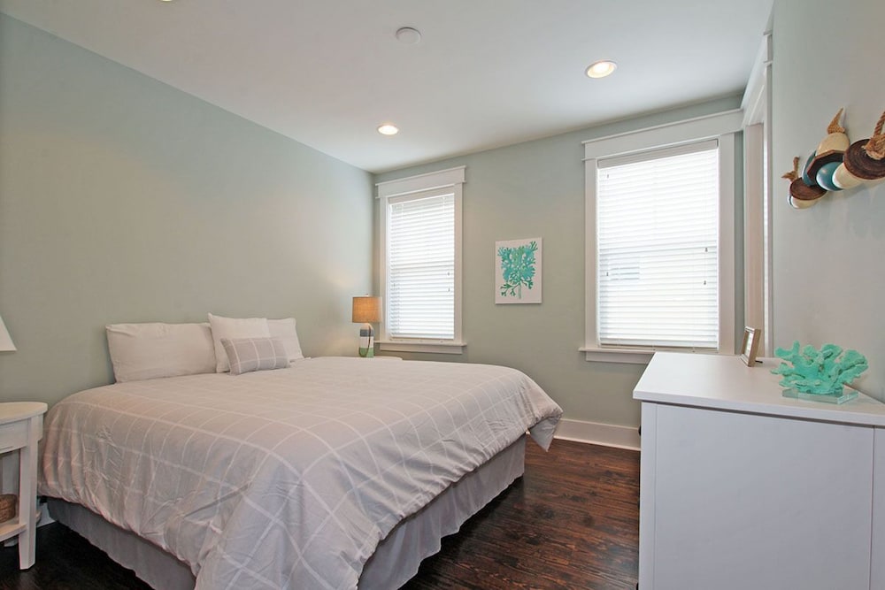 Cottage Rental Agency - Seaside, Florida