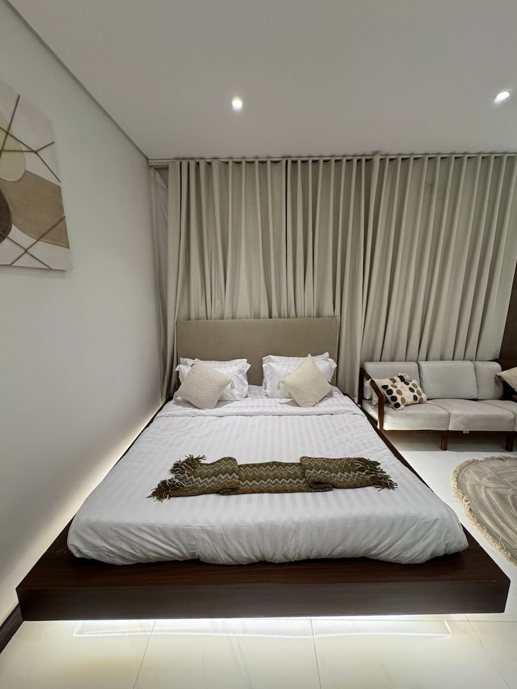 Suites OrbitNet Compound