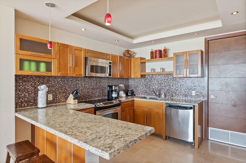 Encanto Living 0504 -2BR by Kivoya