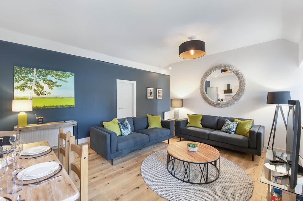 The Woodside Apartments