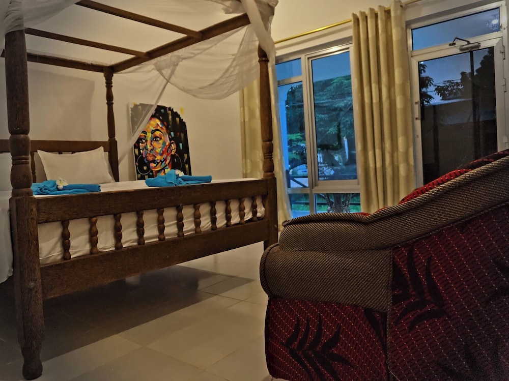 Cocolala Beach House view 4