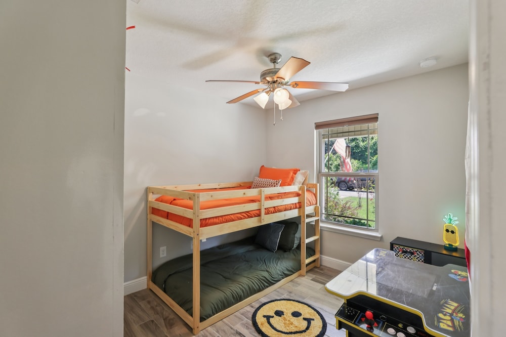 Relaxing Pace Bay House 3 Bedroom Home