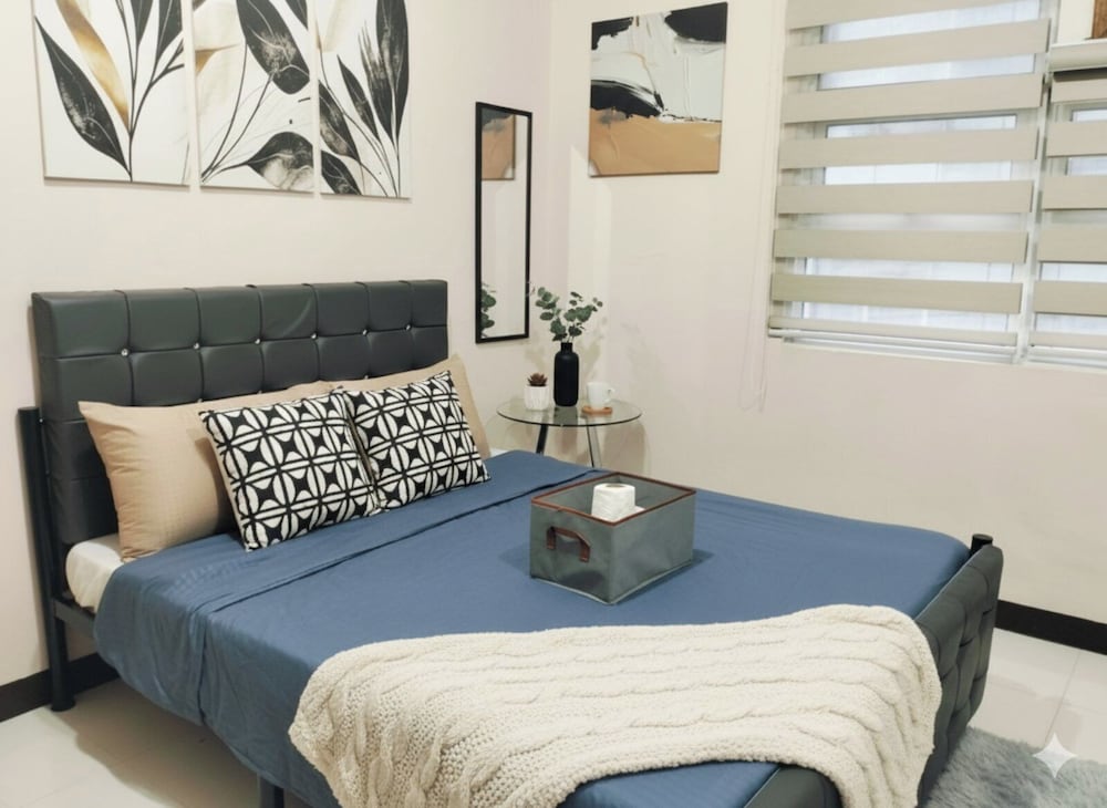 Cheap Accommodation - Newport Boulevard