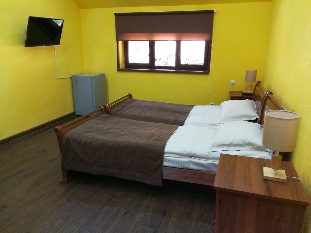 Art Garden Hostel and Tours