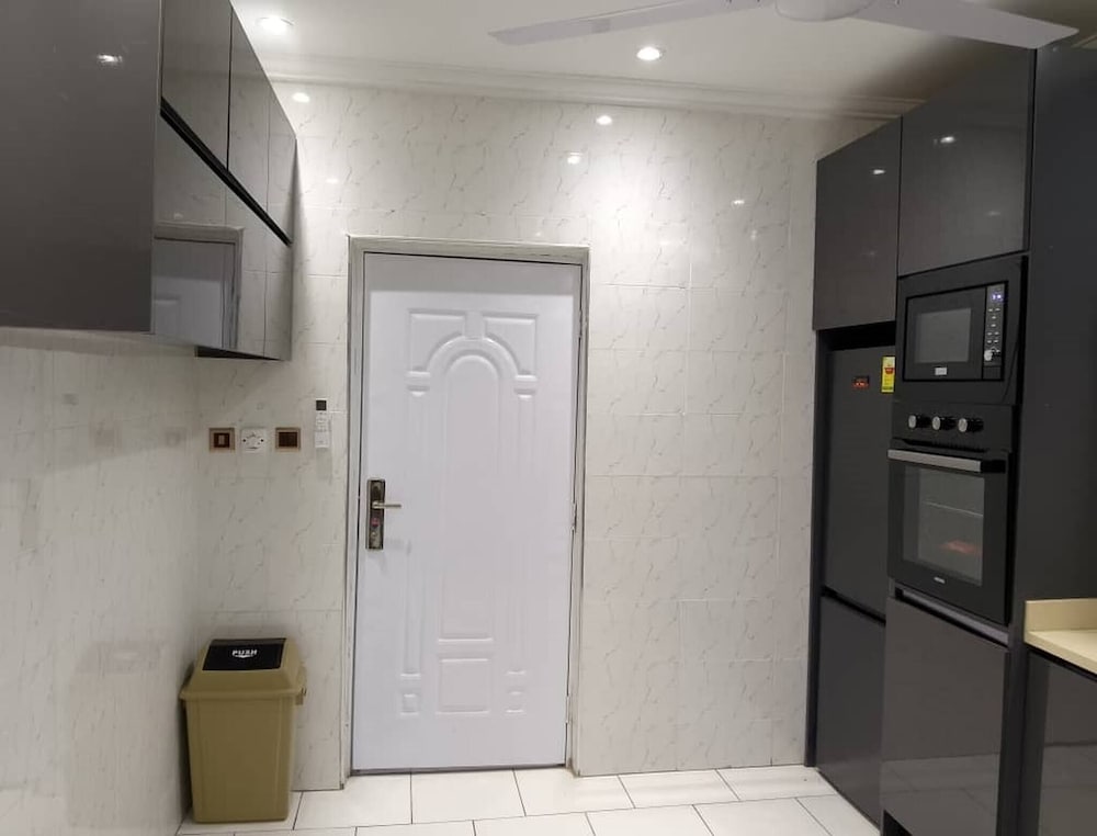 Spacious 3BR Apartment in Adentan With City Views
