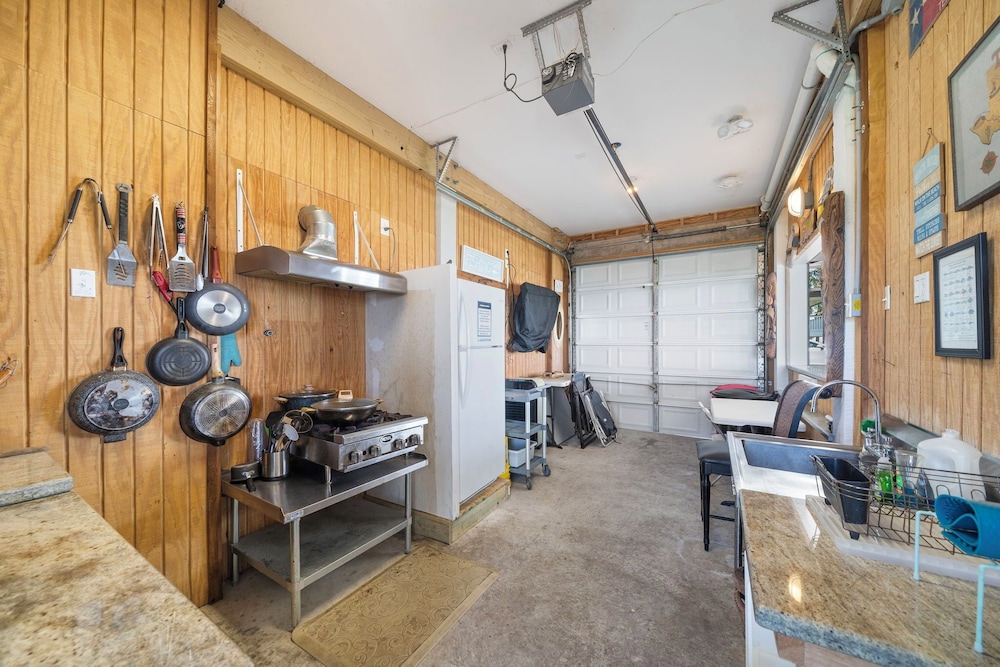Blue Marlin Bayfront Retreat by Ryson Vacation Rentals