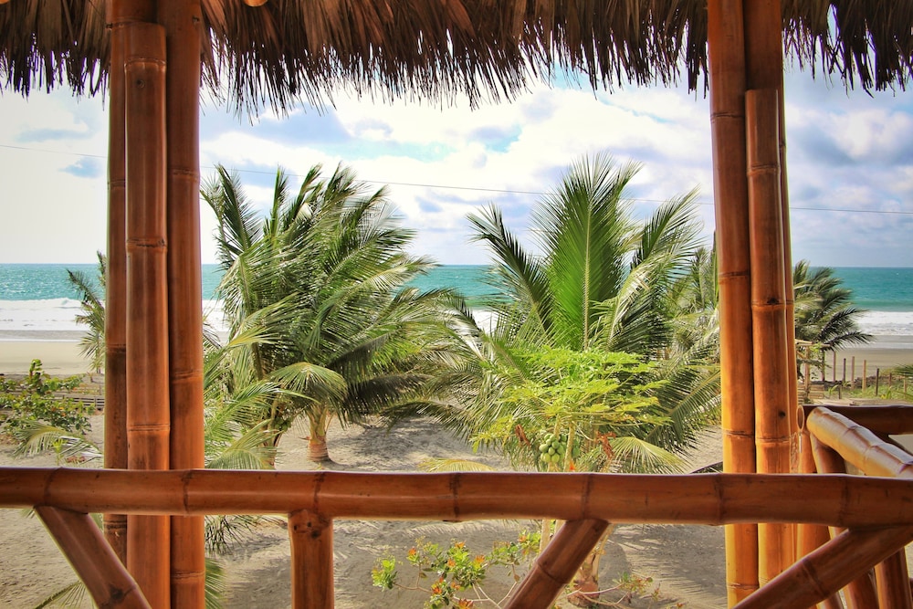 Seaside Garden Lodge Mompiche