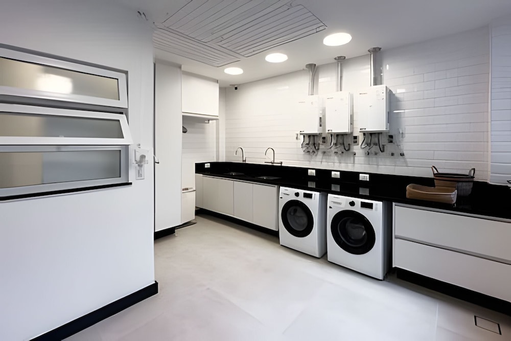 Ipanema | Duplex no melhor local do bairro, 4 quartos, 5 min da Praia - por Casapē Rio