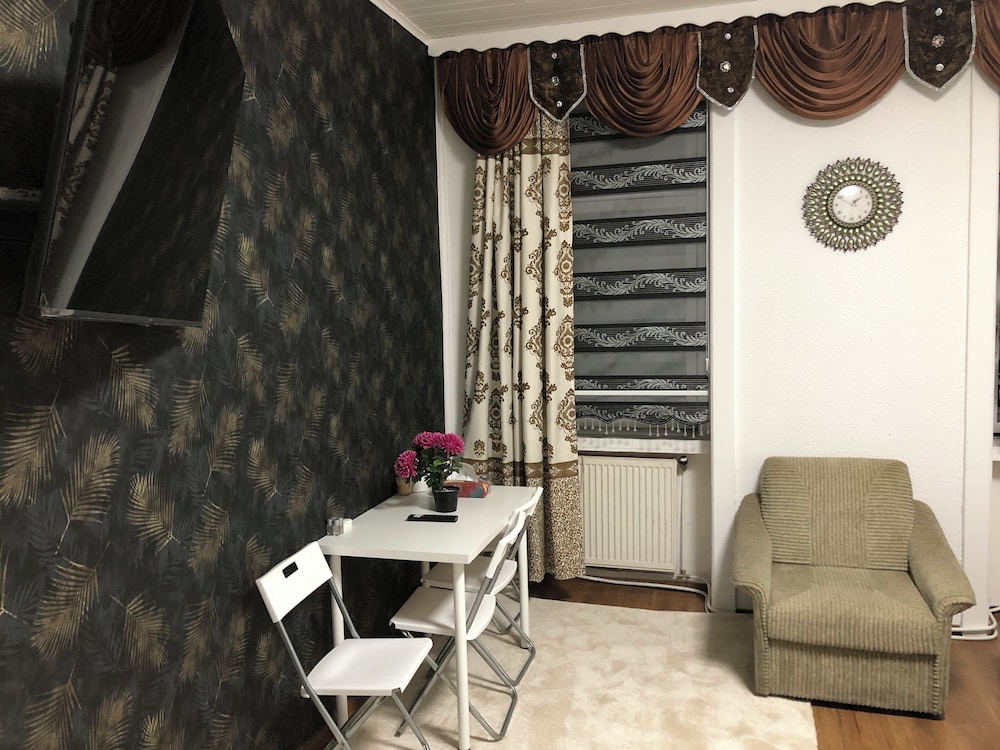 Modern 2BR Apartment Near Danube
