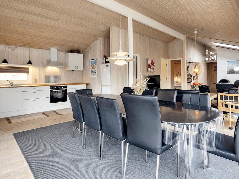 9 Person Holiday Home in Blokhus-by Traum view 3
