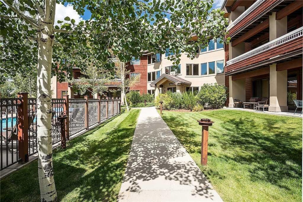4201 Aspen Lodge, Trappeur's Crossing Apartment 3