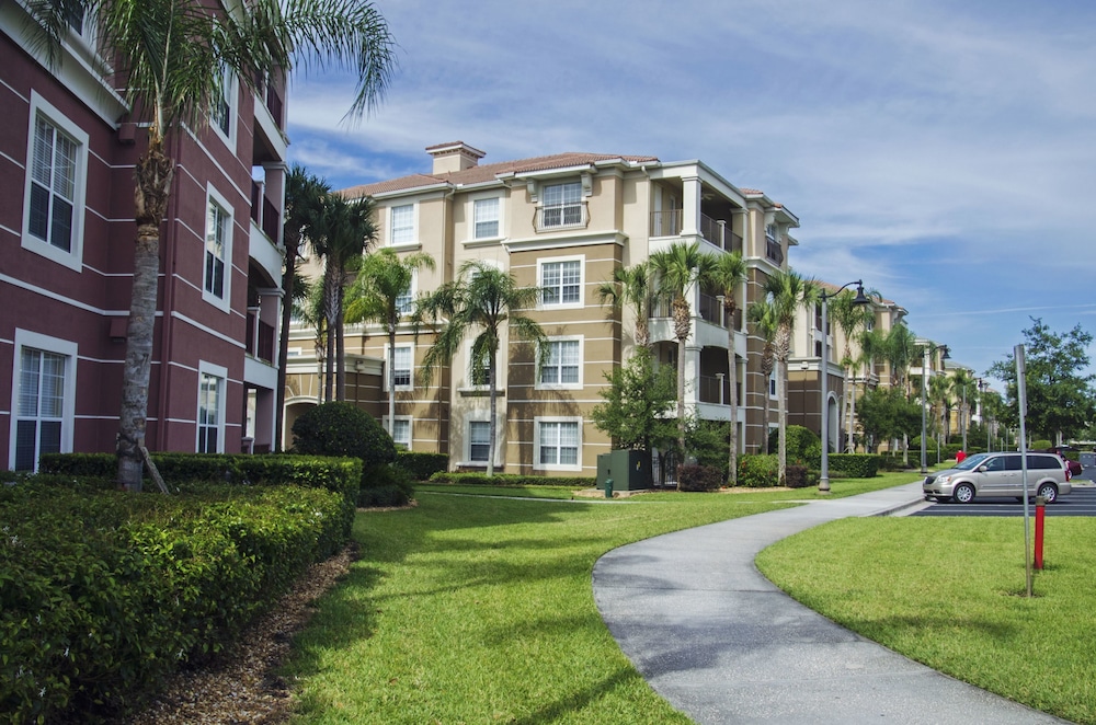 Perfect Orlando Home! Cozy and Contemporary 3bd/3.5ba Town Home - #3vc013