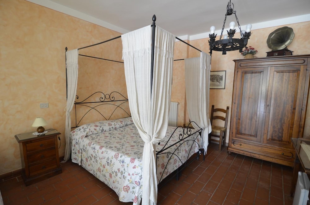 Agriturismo La Pisana