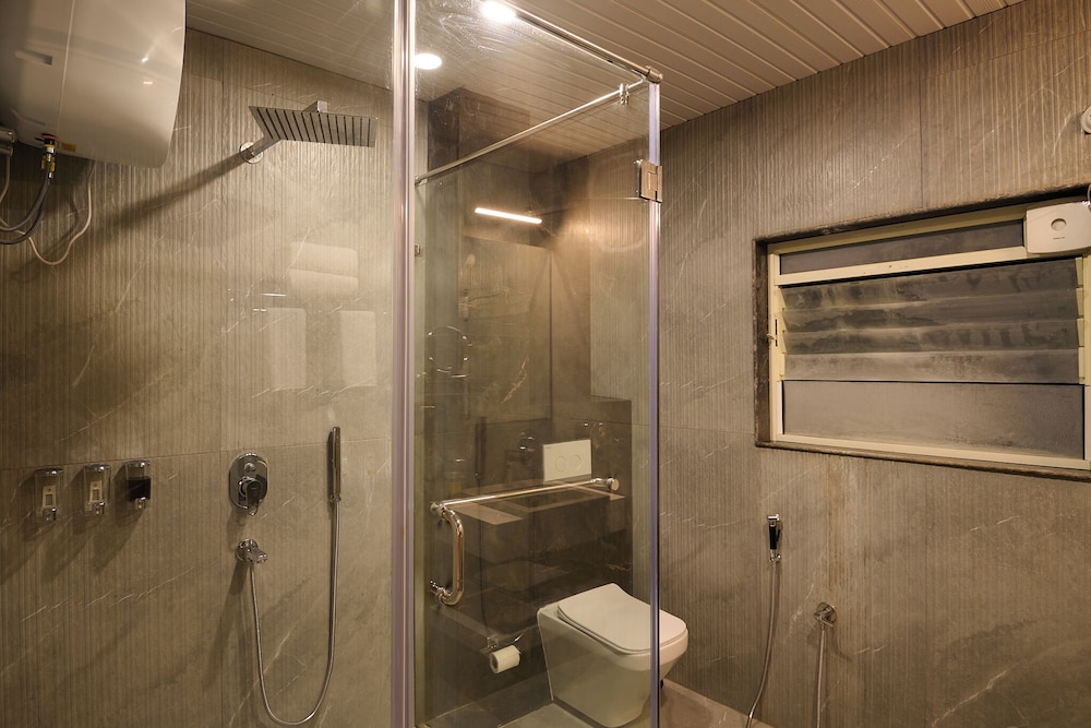 Voyage Eastin Suites