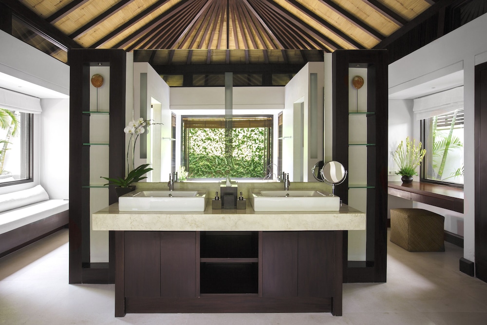The Ungasan Clifftop Resort 53