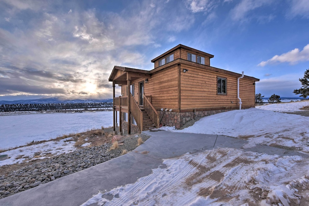 Fairplay Cabin w/ Pool Table, Deck & Mountain View view 5