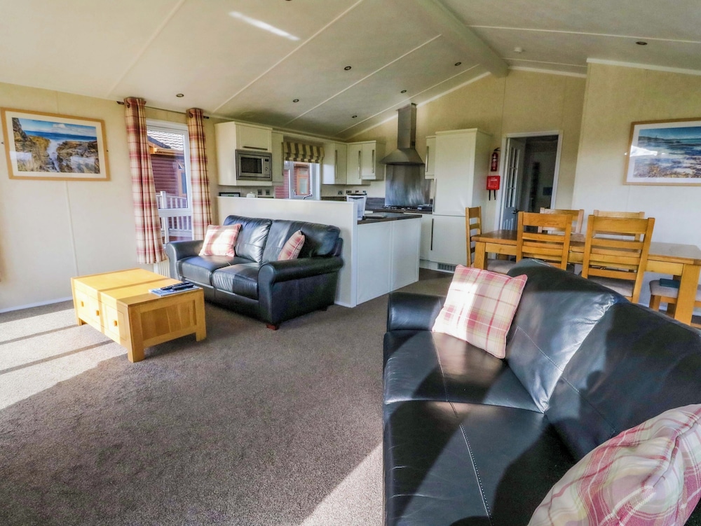 Crathie Lodge