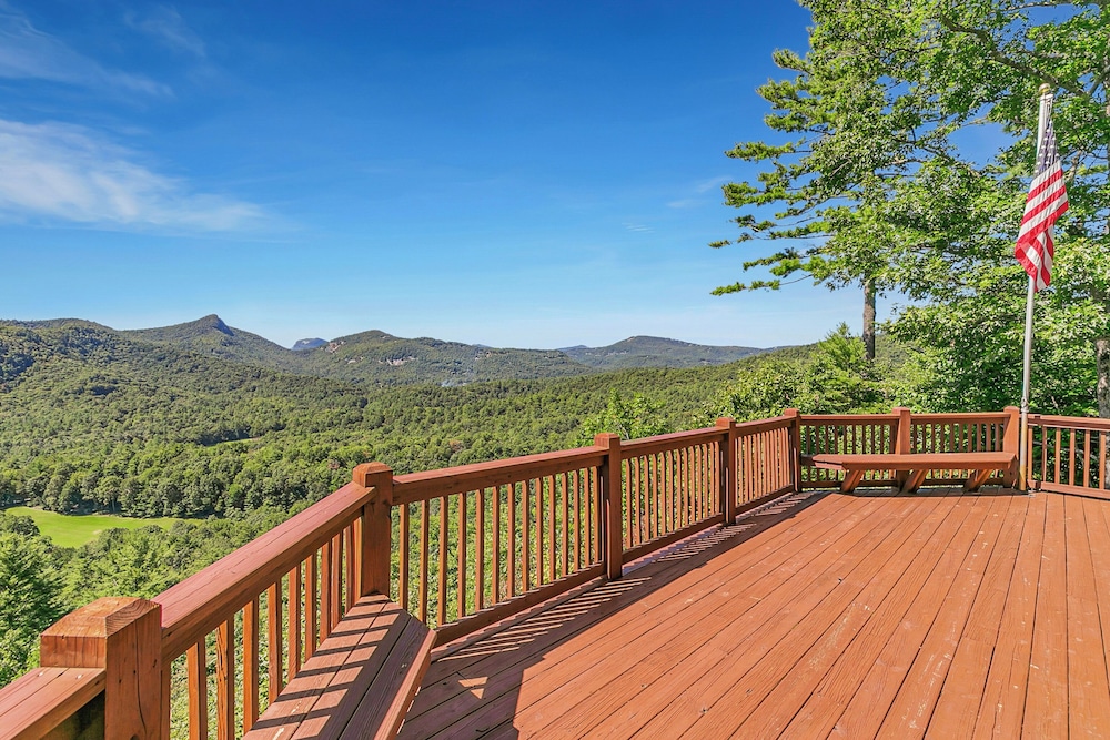 4 Mi to Sapphire Ski! Mtn-view Cabin w/ Deck view 5