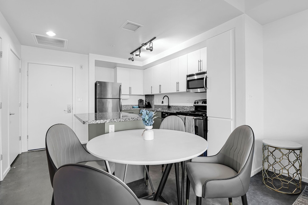 Phoenix Urban Luxury Escape