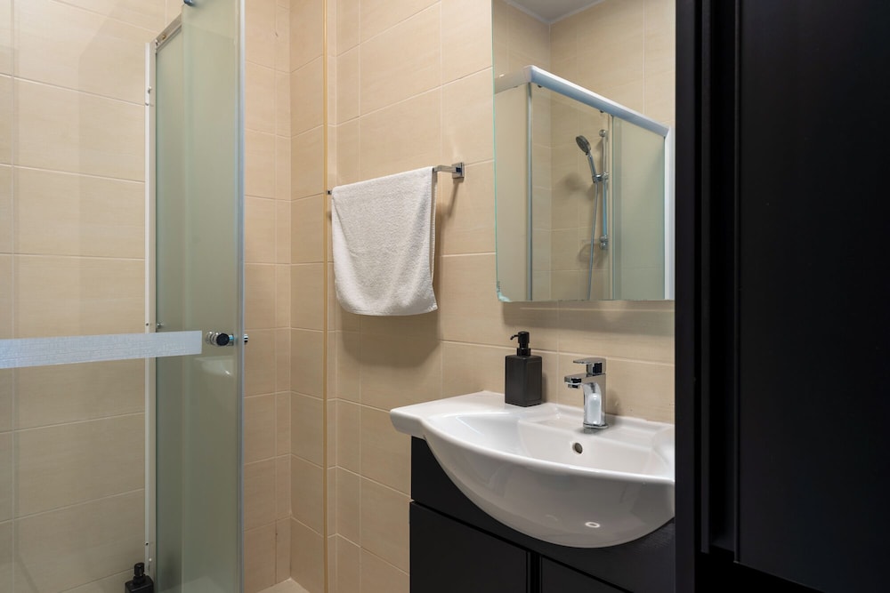 The Penthouse - 3BR Seaview in Larnaca