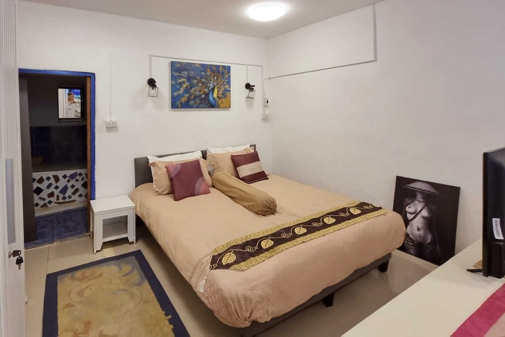 Family Pool Villa Happi near Yanui Beach