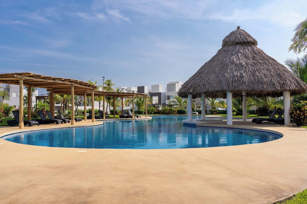 Modern Villa Priv. Beach Dreams Diamante
