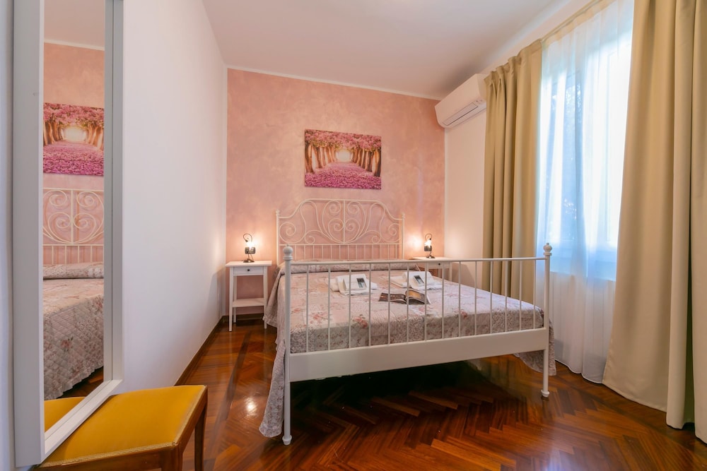La Maison Fleurie Appartamento Girasole view 4