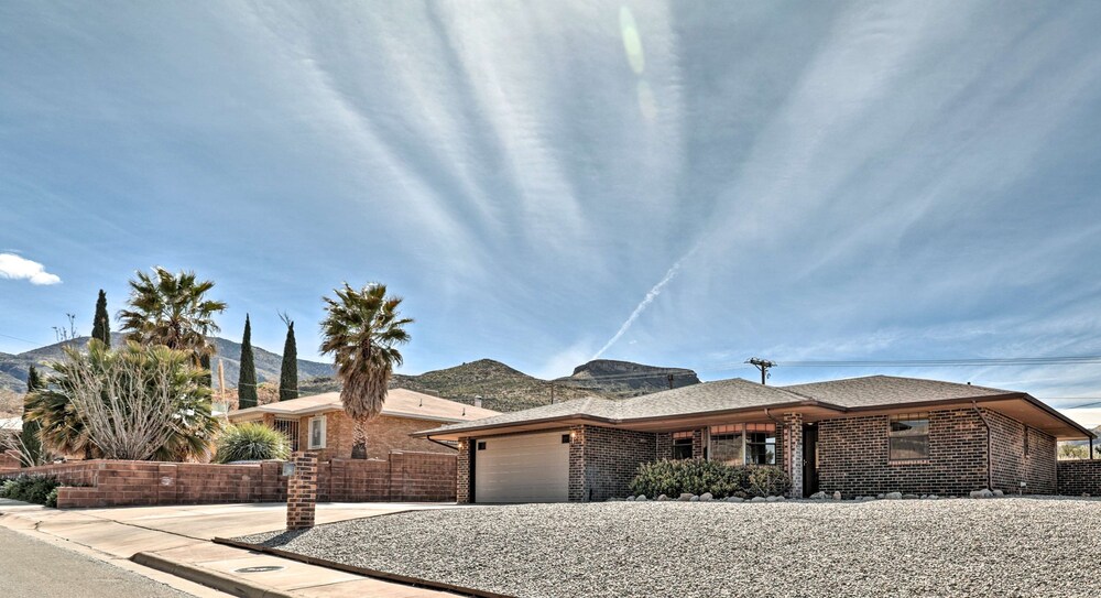 Alamogordo Vacations - Mountain View Desert Home - 25 Mins to White Sands - Property Image 1
