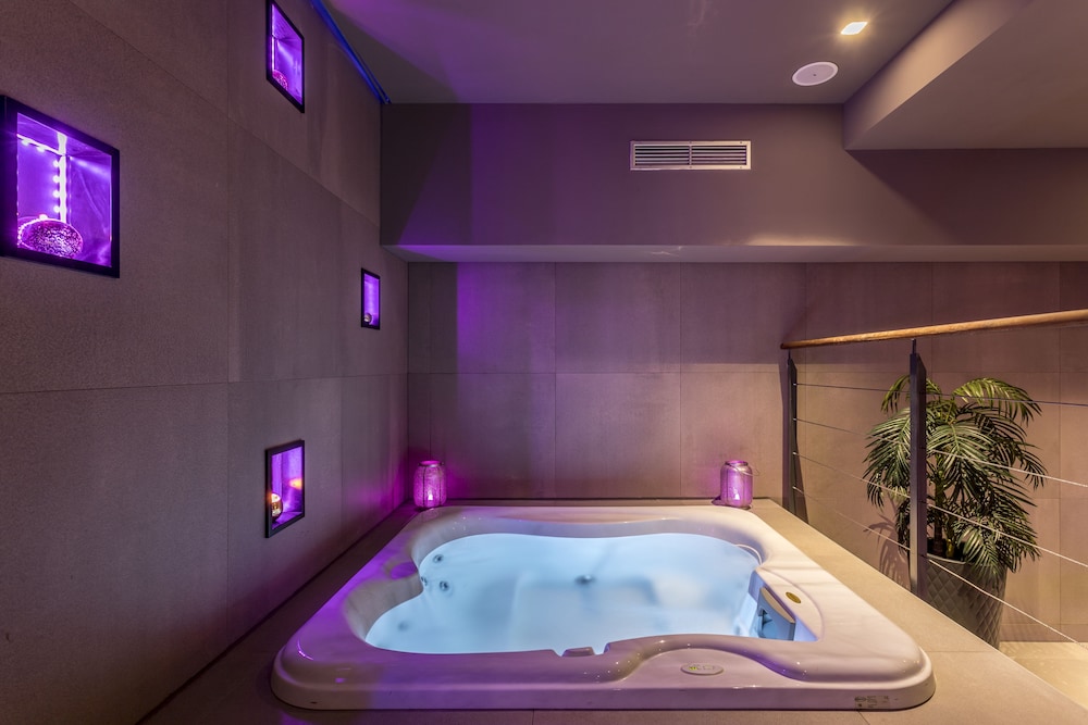 Cornaro Hotel 63
