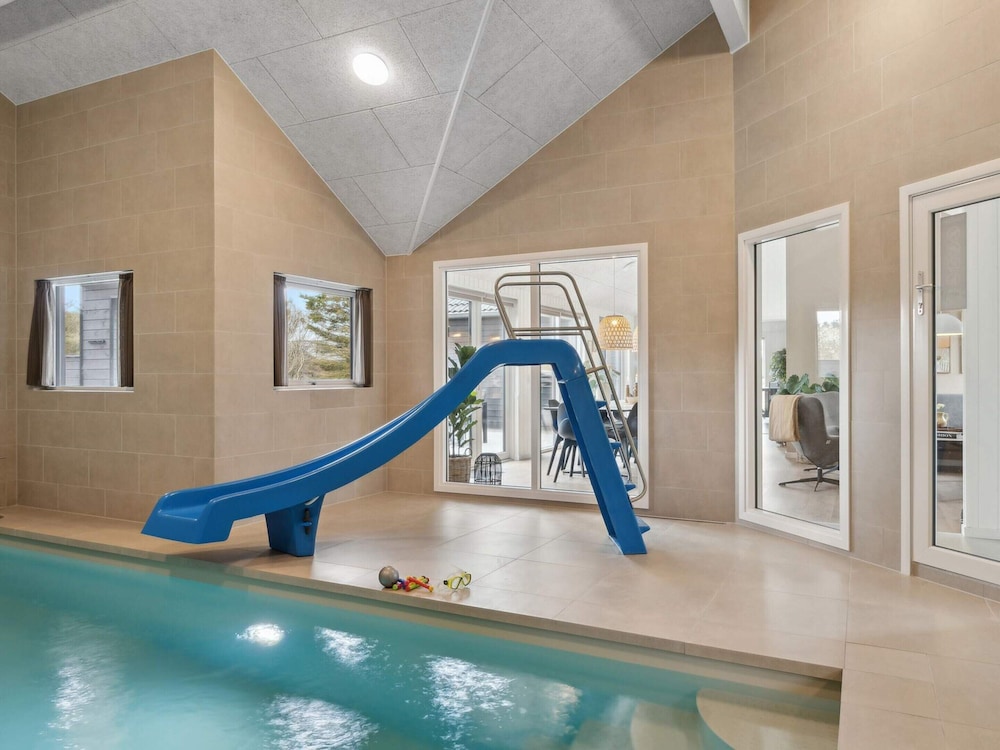 5 Star Holiday Home in Lokken