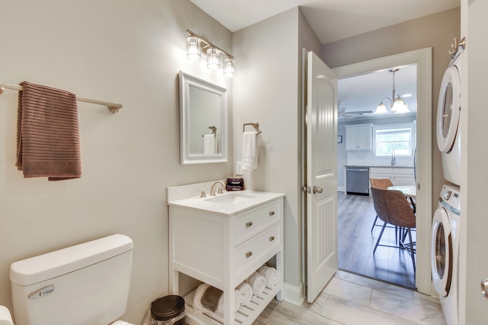 1 Block to Main St & River: Downtown Helen Condo