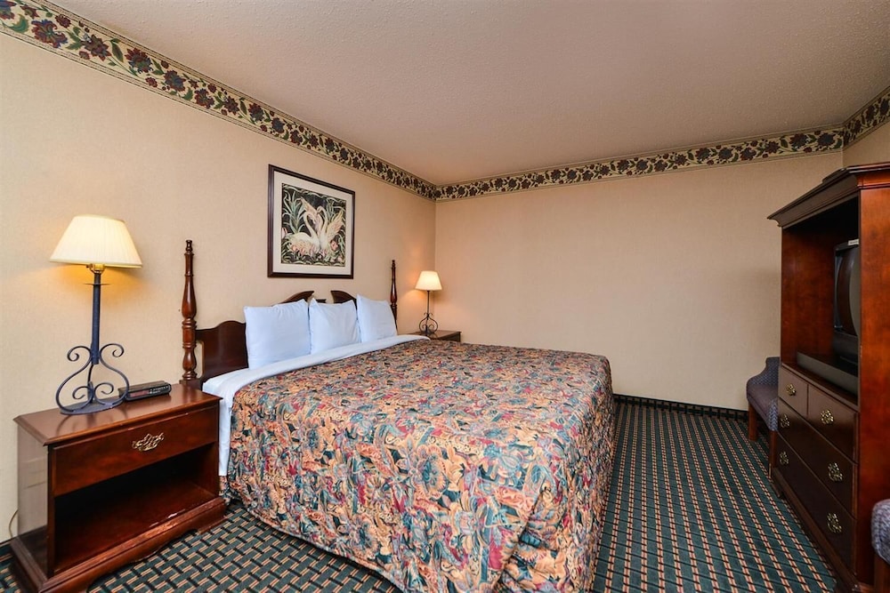 Budget Inn and Suites