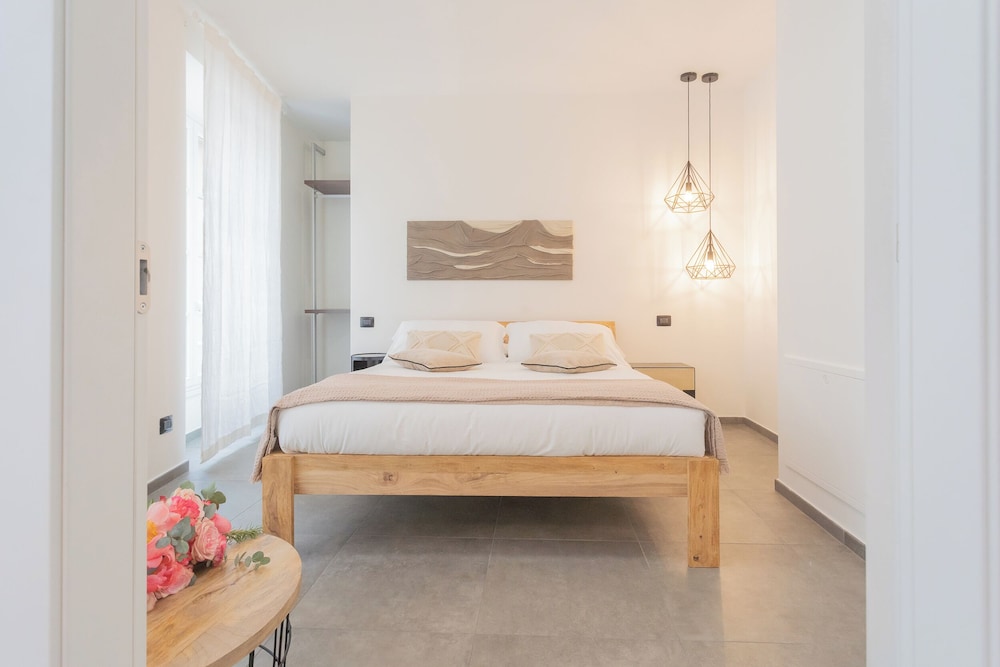 Enchanted Como Lake - City Apartment by Rent all Como