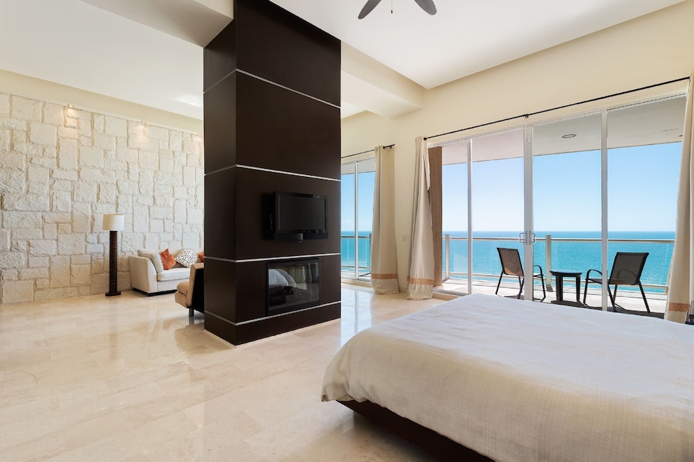 Encanto Living 1201 -4BR by Kivoya