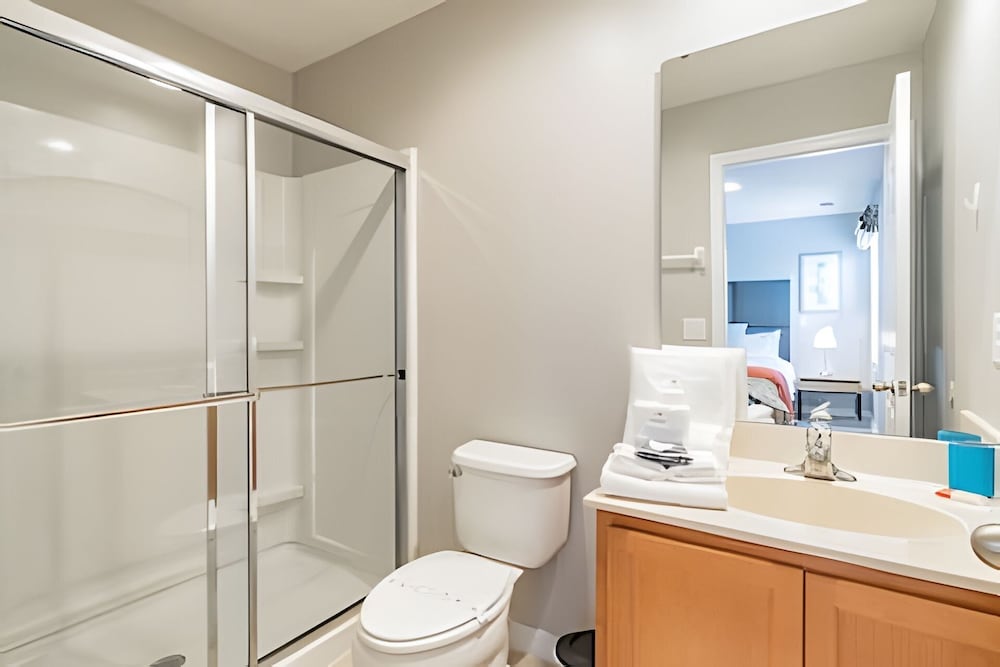 3bd/2.5ba Private Jacuzzi King Bed