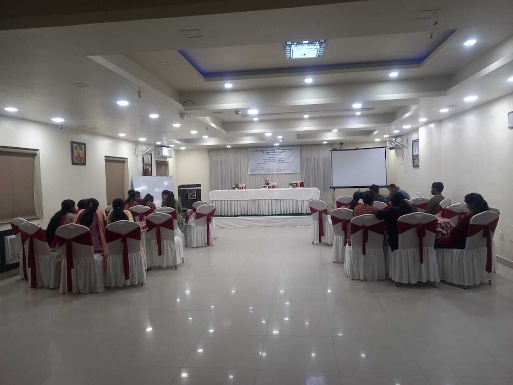 Hotel Max INN