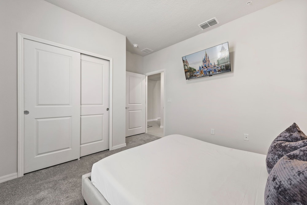 1264 Blue Island Drive