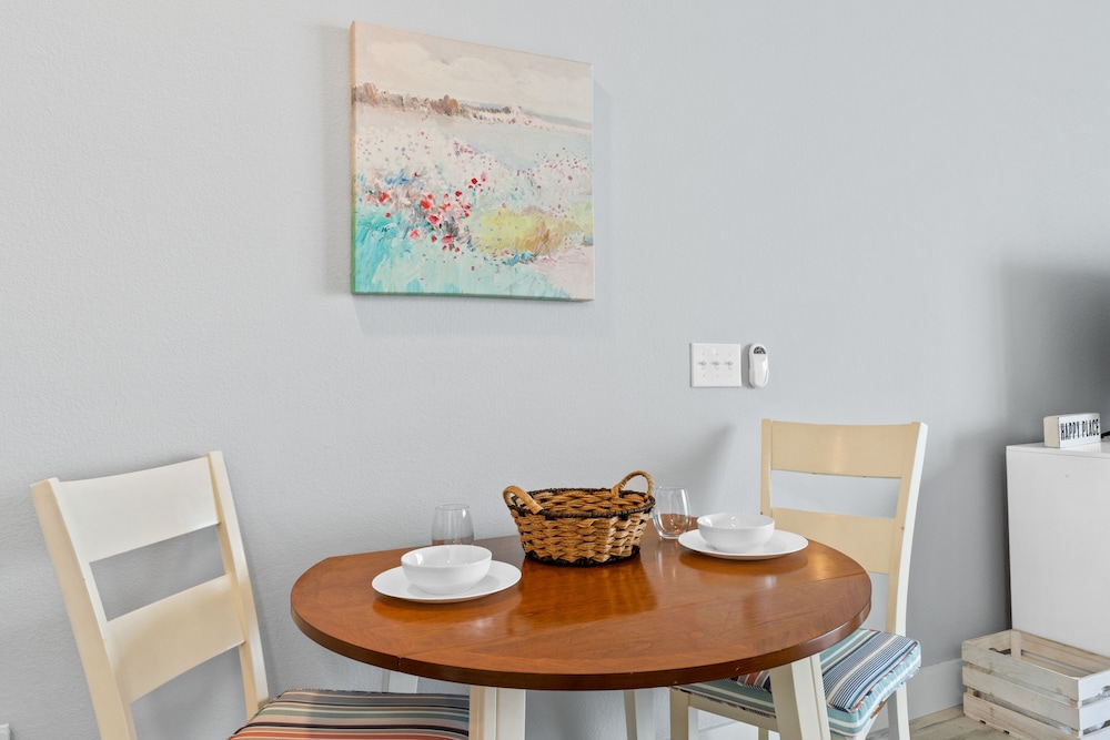 Tidewater by Book That Condo