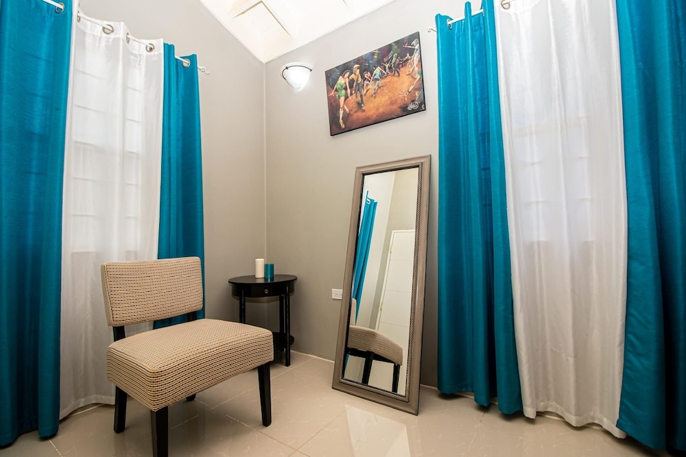 Serenity Retreat Villa Drax Hall